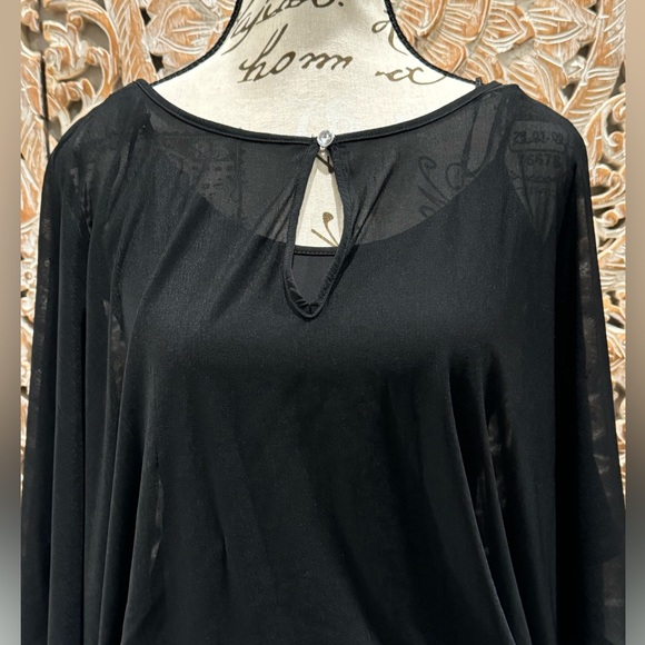 Jennifer Lopez Black, Loose Fit w/ Built in Tank- size S - Picture 6 of 10